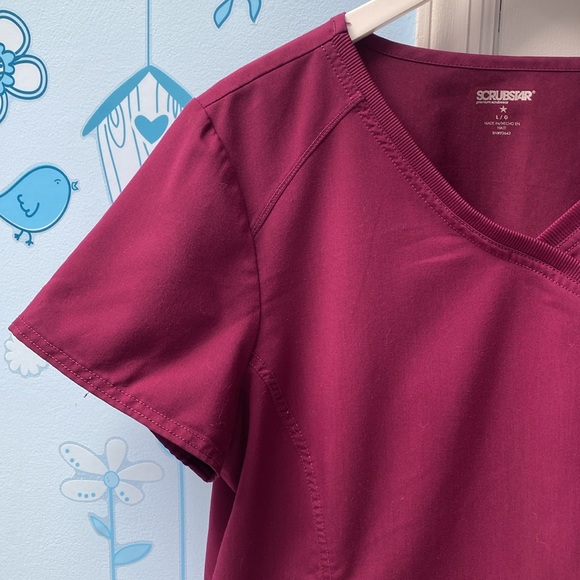 ScrubStar Scrub Wine Dark Cherry Short Sleeves Top Pockets Women's Size Large !! - Picture 3 of 11